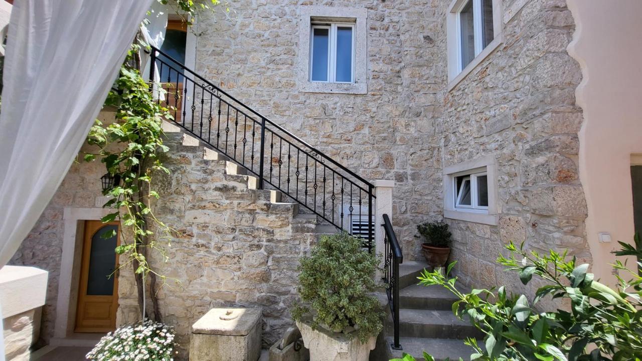 Stone House Apartments Didini Dvori Lumbarda Dış mekan fotoğraf